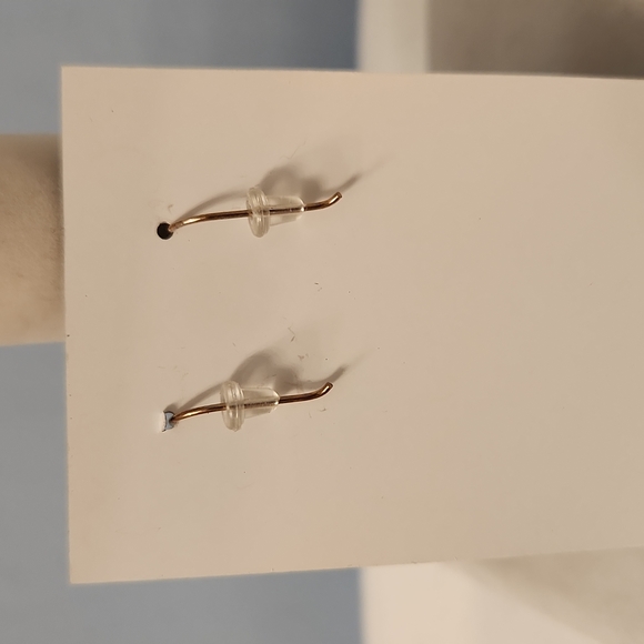 2/$30 NWT Color by Amber earrings - Picture 2 of 3